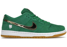 Load image into Gallery viewer, Nike SB Dunk Low Pro St. Patrick&#39;s Day (2022)
